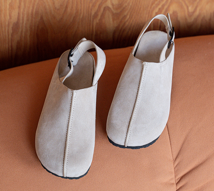 Уход за замшей - это сложно?