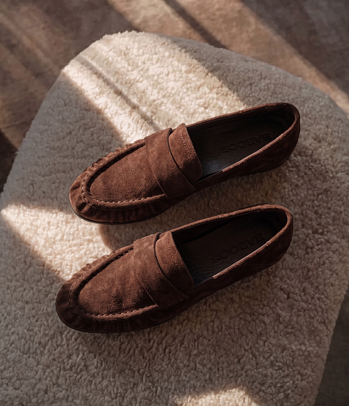 Лоферы с защипами Brown Suede BABOOS  
