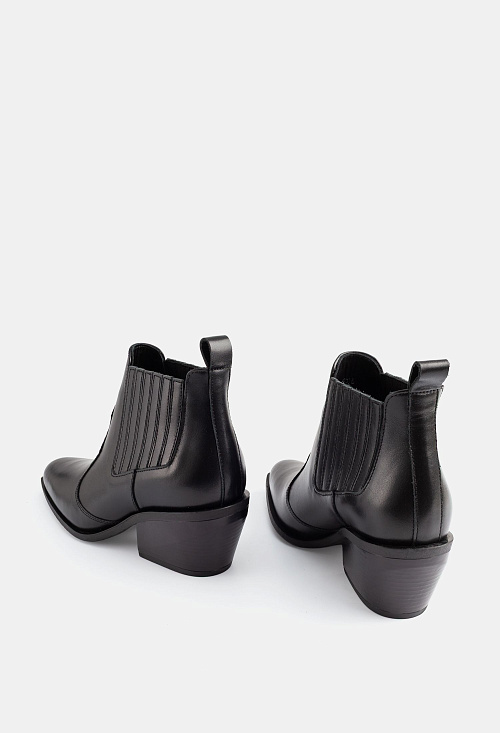 Казаки челси на устойчивом каблуке Black BABOOS  
